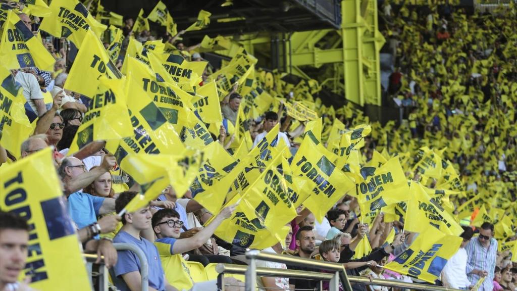 El estadio de La Cerámica durante el partido contra el Oviedo