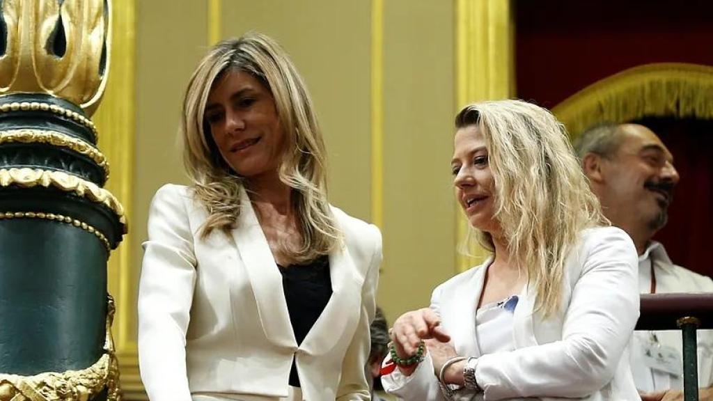 Begoña Gómez y Cristina Álvarez, en el Congreso.