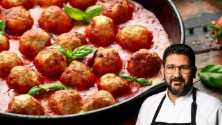 Dani García (49), chef Michelin: Si queréis que las albóndigas no queden secas, hay que dejar reposar la masa en la nevera