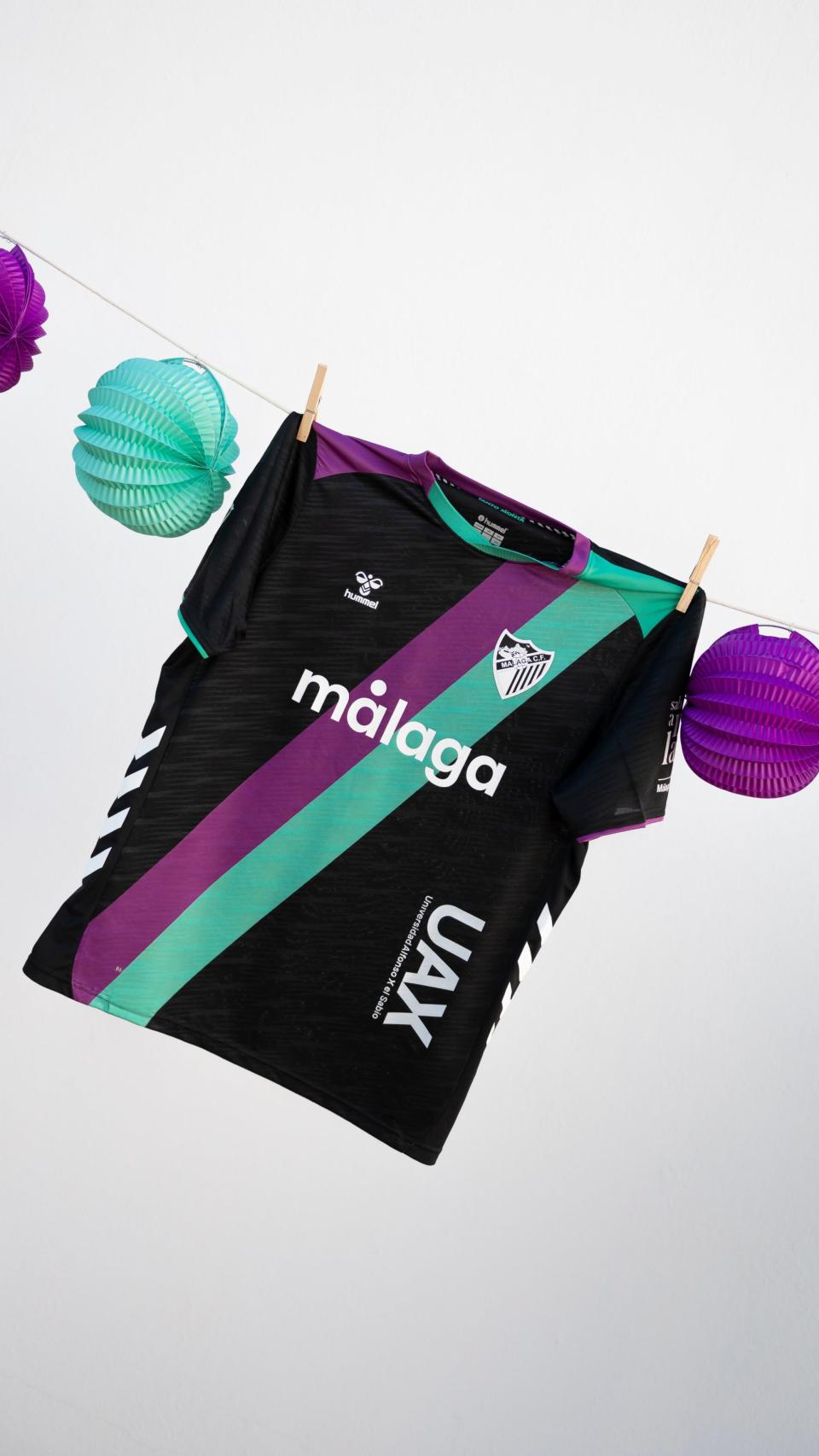 Segunda camiseta del Málaga CF para la temporada 2025-2026