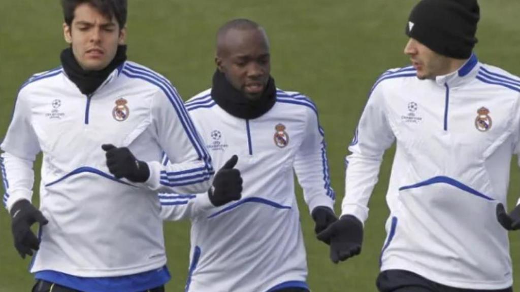 Lass Diarra, en un entrenamiento del Real Madrid junto a Kaká y Benzema