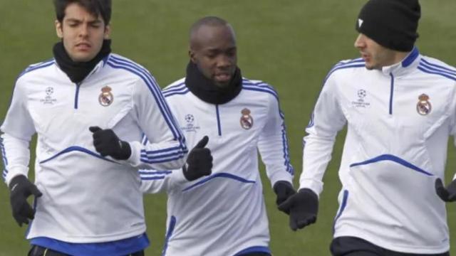 Lass Diarra, en un entrenamiento del Real Madrid junto a Kaká y Benzema