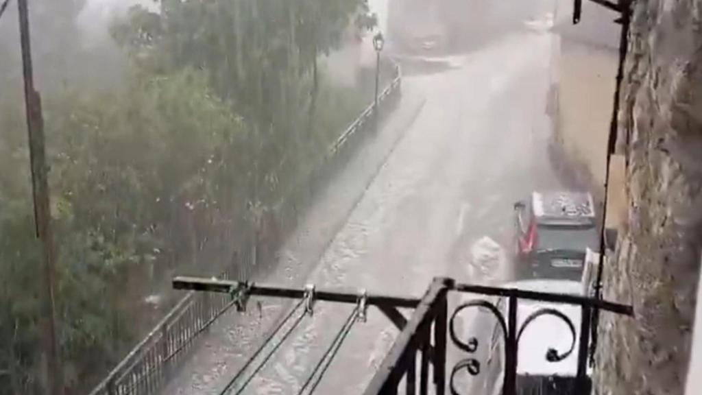 Calles inundadas y ríos desbordados: las tormentas azotan con fuerza Aragón