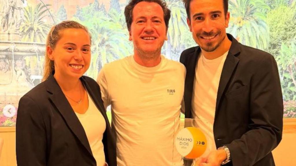 Alberto de Luna, junto a Juanma y Ana, en Hermanos Alba.