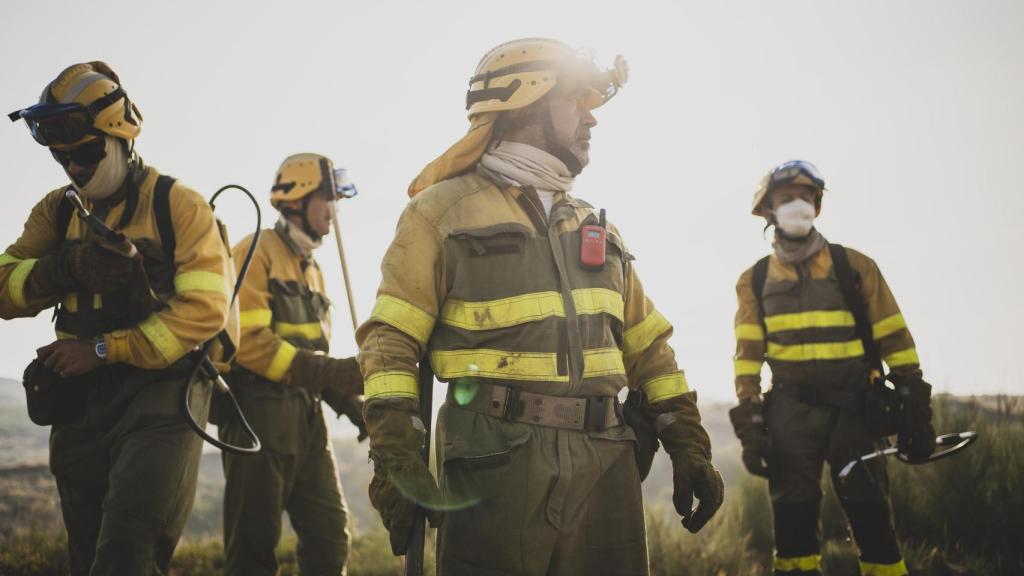 Parte de la brigada se prepara  para la jornada, aún con la incentidumbre de lo qu epuede pasar.
