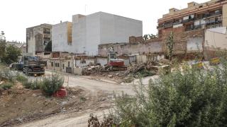 El Ayuntamiento de Torrent inicia la demolición urgente de 45 inmuebles.  EFE/Manuel Bruque