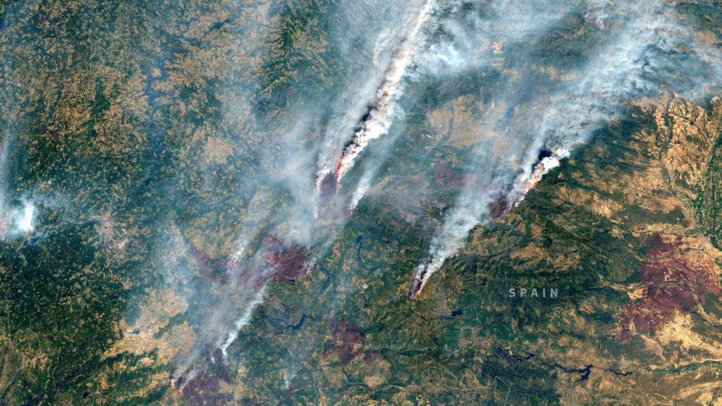 Los grandes incendios forestales del noroeste de España, imagen del día de Copernicus.