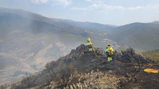 La Generalitat pospuso el envío de varios bomberos a los incendios de León ante el riesgo de los fuegos en Castellón