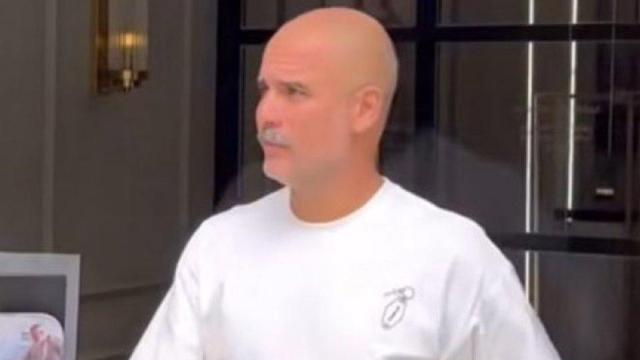 Pep Guardiola, con bigote.