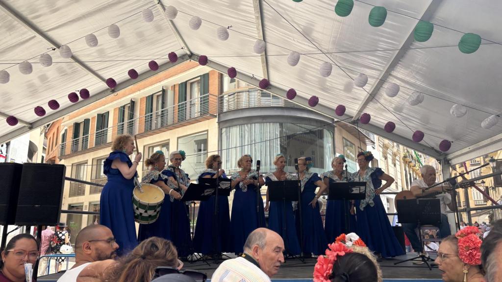 Un grupo de flamencas en la Feria del Centro de Málaga