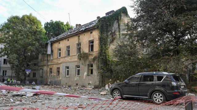 Una casa de Lviv, en el oeste de Ucrania, dañada por el último ataque ruso.