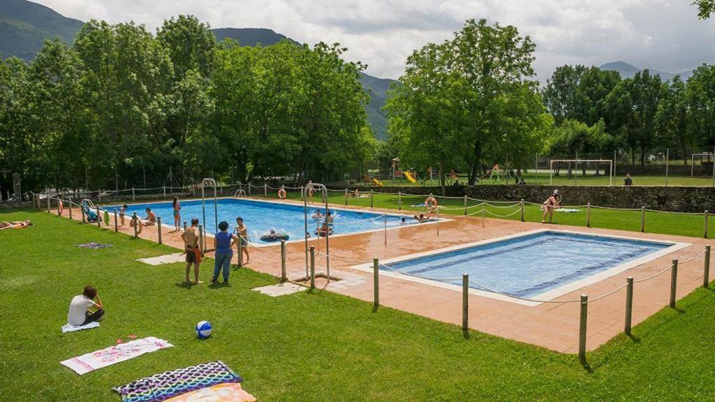 Piscinas del camping Oto.