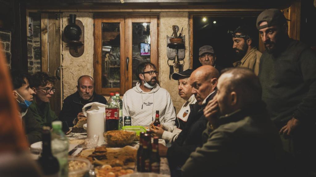 Cena de los voluntarios en casa de José.