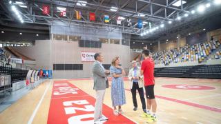 El pabellón Siglo XXI de Zaragoza cambia sus luminarias.