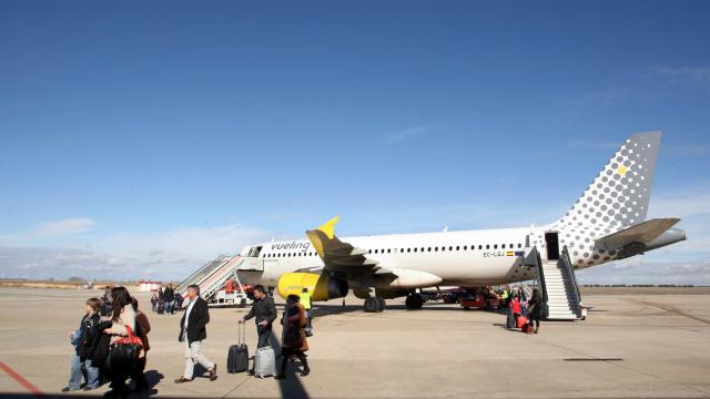 Un vuelo de Vueling en el aeropuerto de Villanubla