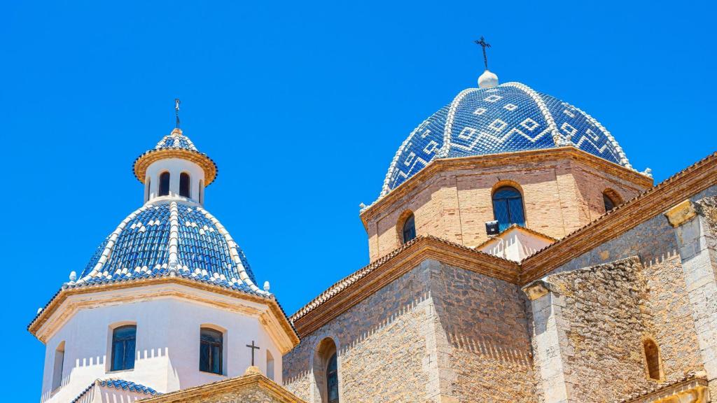 Cúpulas azules de la Iglesia de Altea