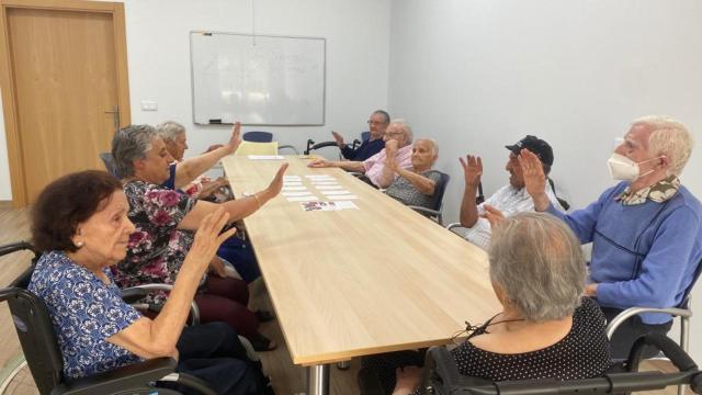 Personas mayores en una de las residencias de Fermoselle