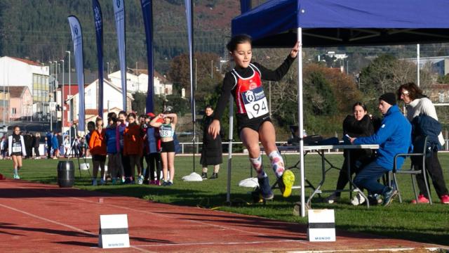 La Diputación de A Coruña impulsa el III Circuito de Atletismo en Pista para jóvenes de la provincia