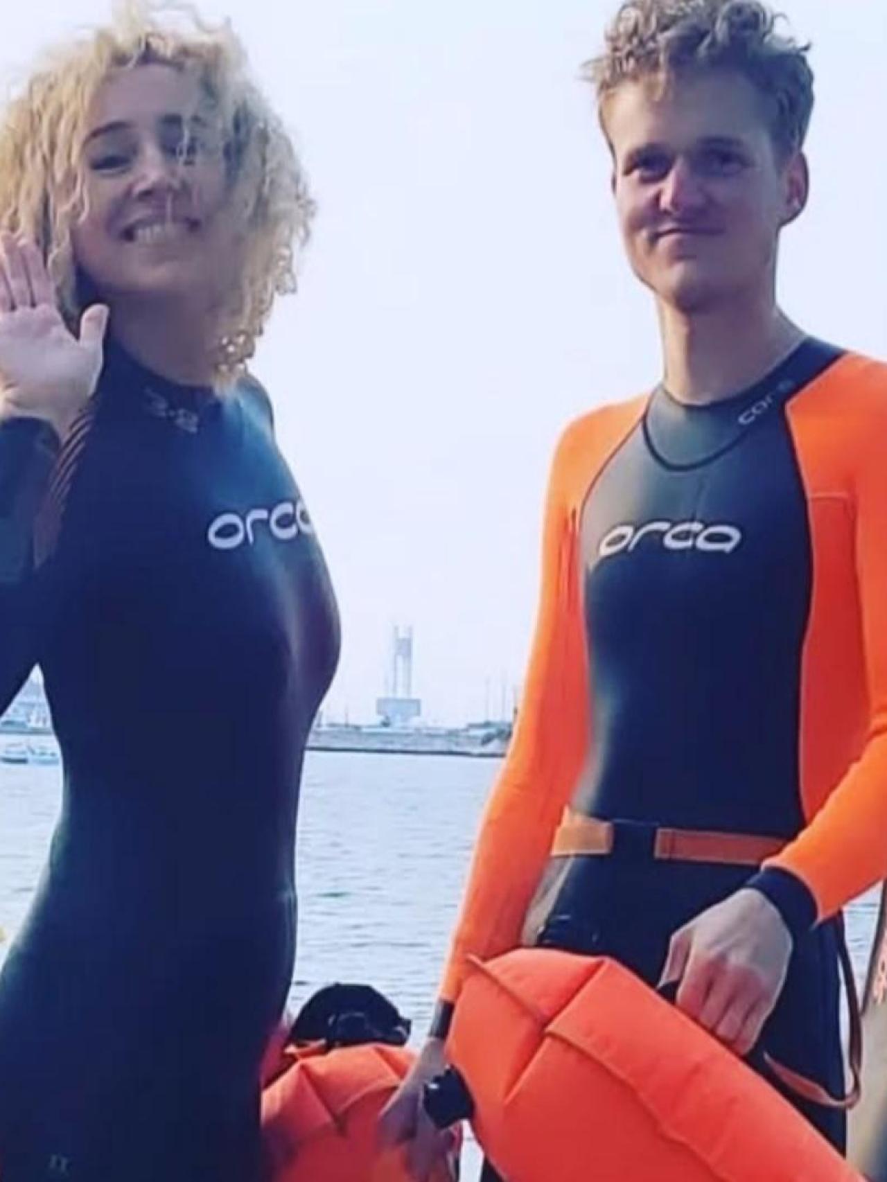 Gala y Lorenzo en una prueba de Travesía Costa.