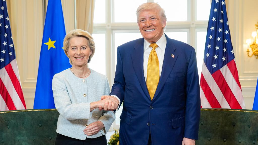 Ursula Von der Leyen, presidenta de la Comisión Europea, y Donald Trump, presidente de Estados Unidos.