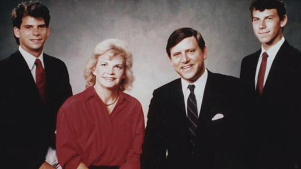 Foto familiar de la familia Menéndez.