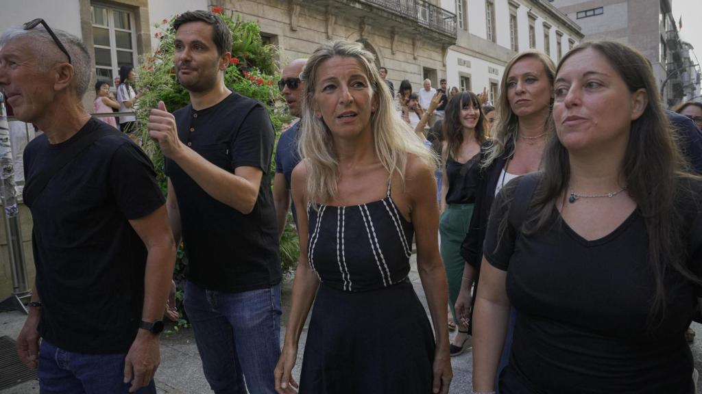 La vicepresidenta segunda del Gobierno, Yolanda Díaz, este jueves en una concentración contra la política forestal del PP en Galicia.