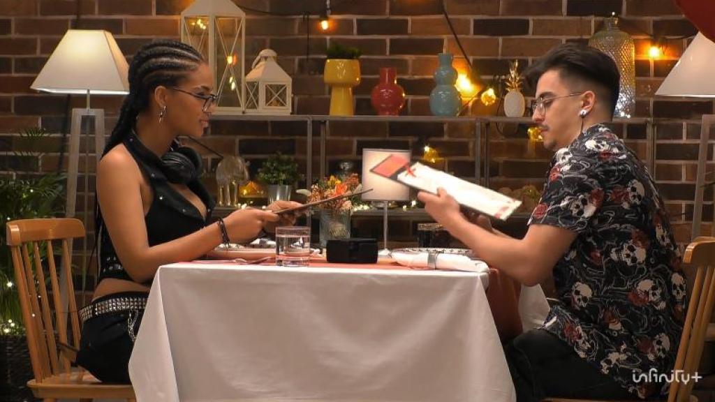 Un momento de la cita en 'First Dates'