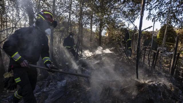 Las primeras hipótesis del incendio de Méntrida, en Toledo, señalan que las llamas podrían haberse debido a una colilla.