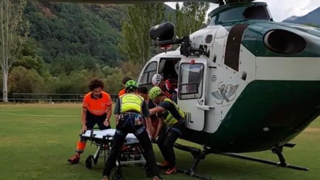 Rescate de una mujer de 26 años por un esguince de tobillo en Broto