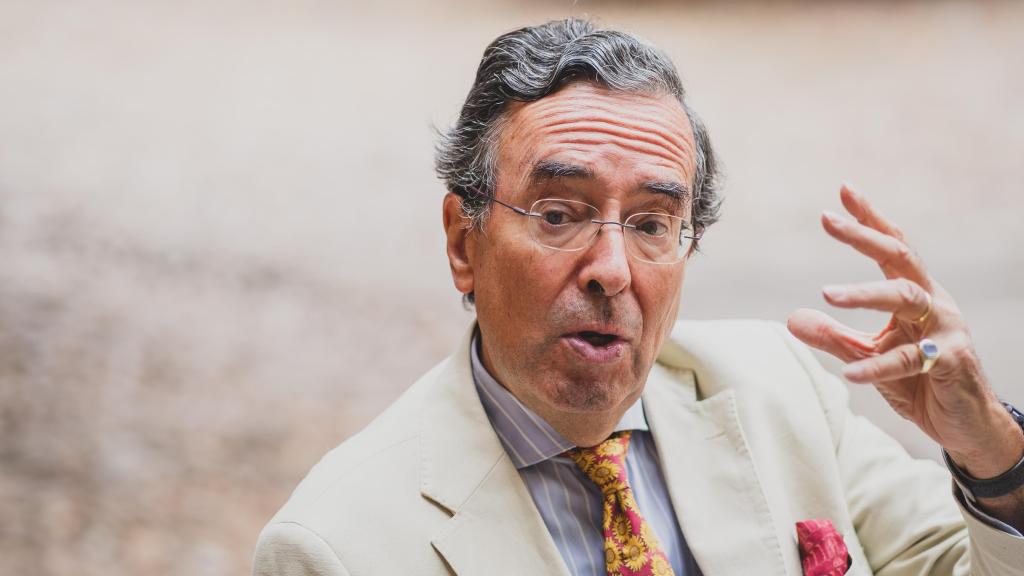 Amalio de Marichalar y Sáenz de Tejada, conde de Ripalda, en el Palacio de los San Clemente, durante la entrevista con EL ESPAÑOL.
