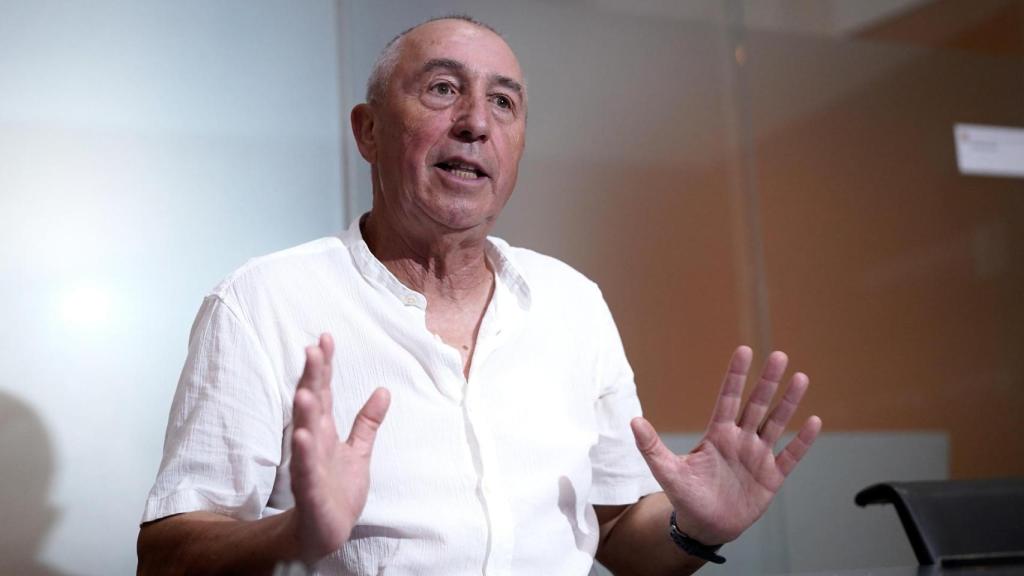 El portavoz de Compromís, en el edificio de grupos de Les Corts. Vicent Bosch