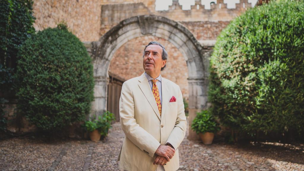Amalio de Marichalar y Sáenz de Tejada, conde de Ripalda, en el Palacio de los San Clemente, durante la entrevista con EL ESPAÑOL.