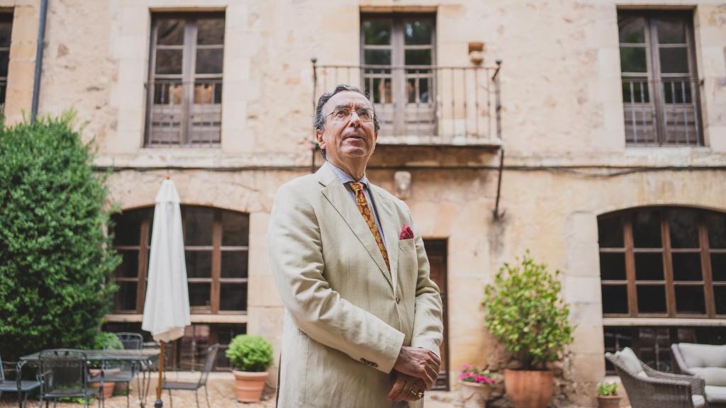 Amalio de Marichalar y Sáenz de Tejada, conde de Ripalda, en el Palacio de los San Clemente, durante la entrevista con EL ESPAÑOL.
