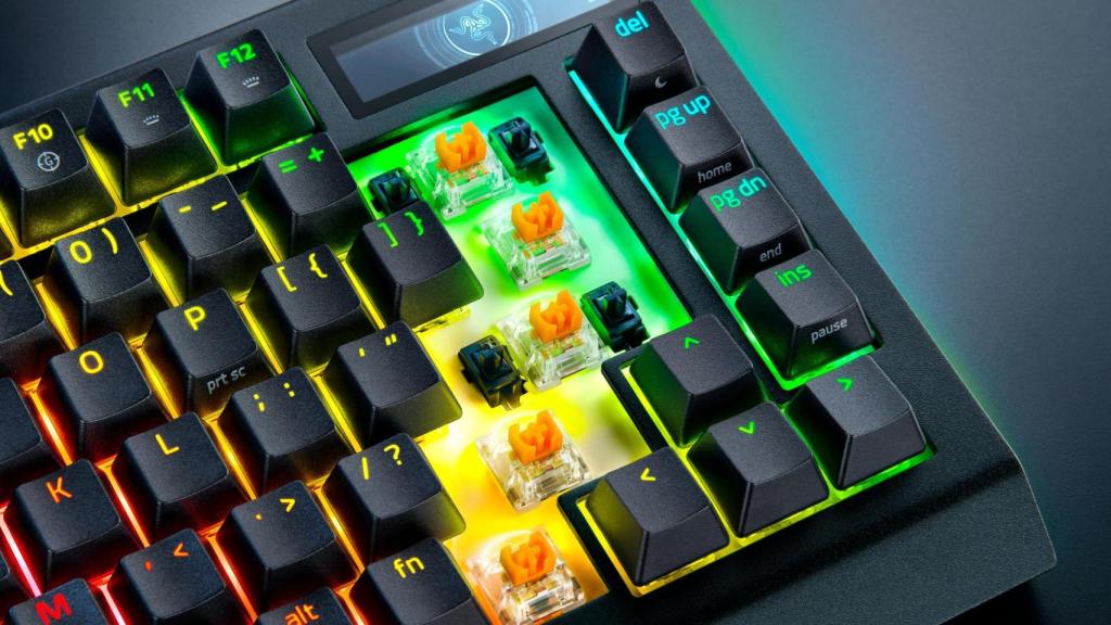 Blackwidow V4 Pro 75% con switches intercambiables.