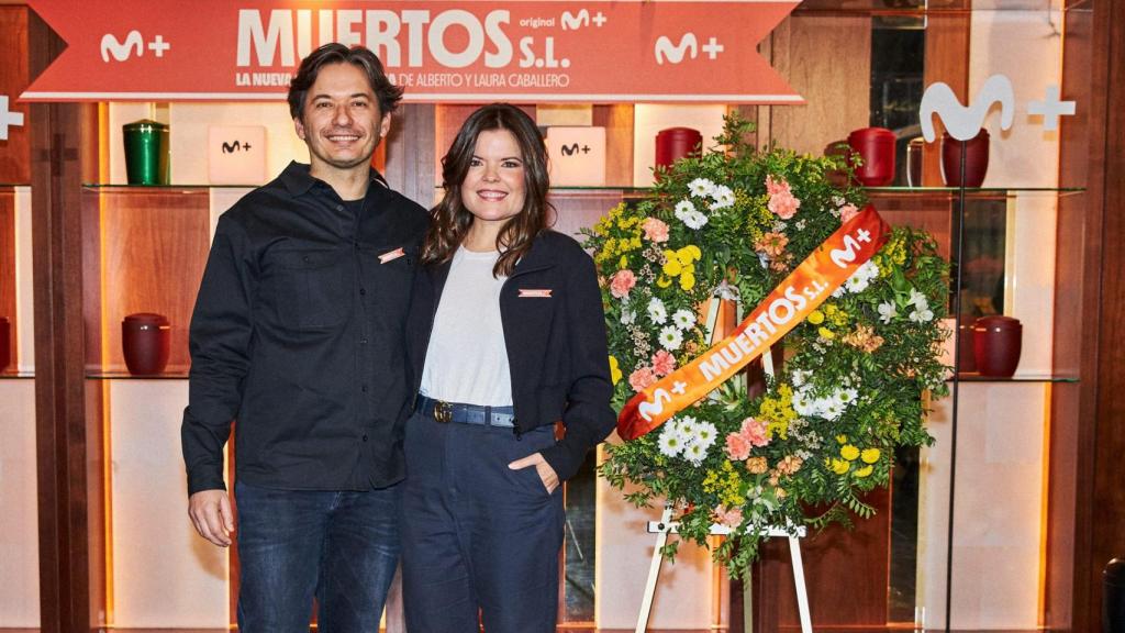 Los hermanos Caballero, en el set de 'Muertos SL'.