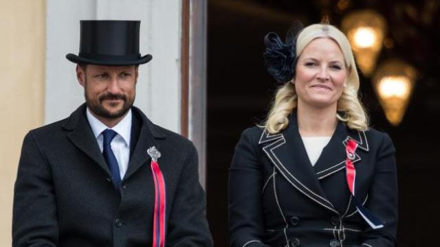 Haakon y Mette-Marit de Noruega, en una fotografía tomada en Oslo en mayo de 2015.
