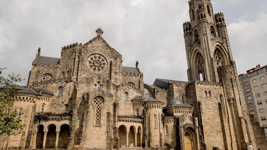 Templo de la Veracruz de O Carballiño