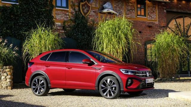 Vista tres cuartos delantera del Volkswagen Taigo