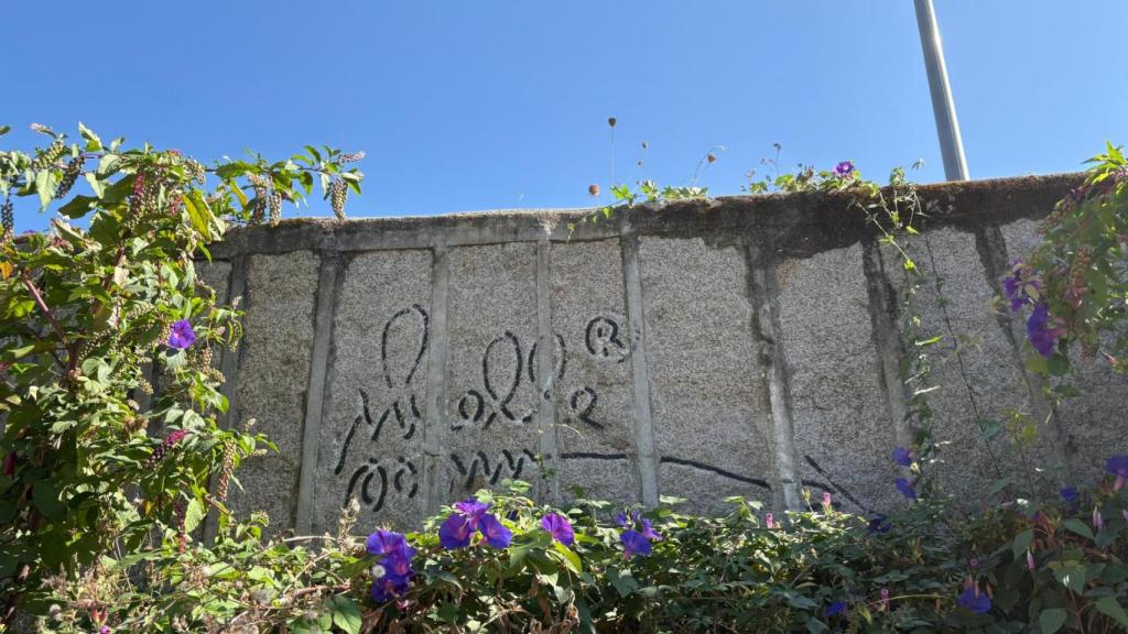 Firma de Muelle conservada en la calle San Lorenzo.