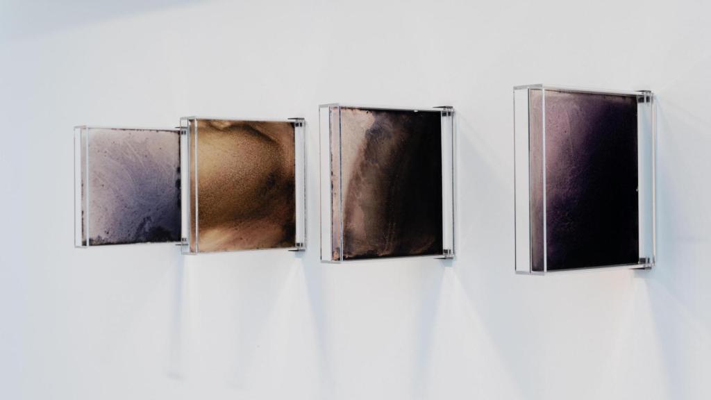 La obra de Juan Couder da la bienvenida a la exposición.