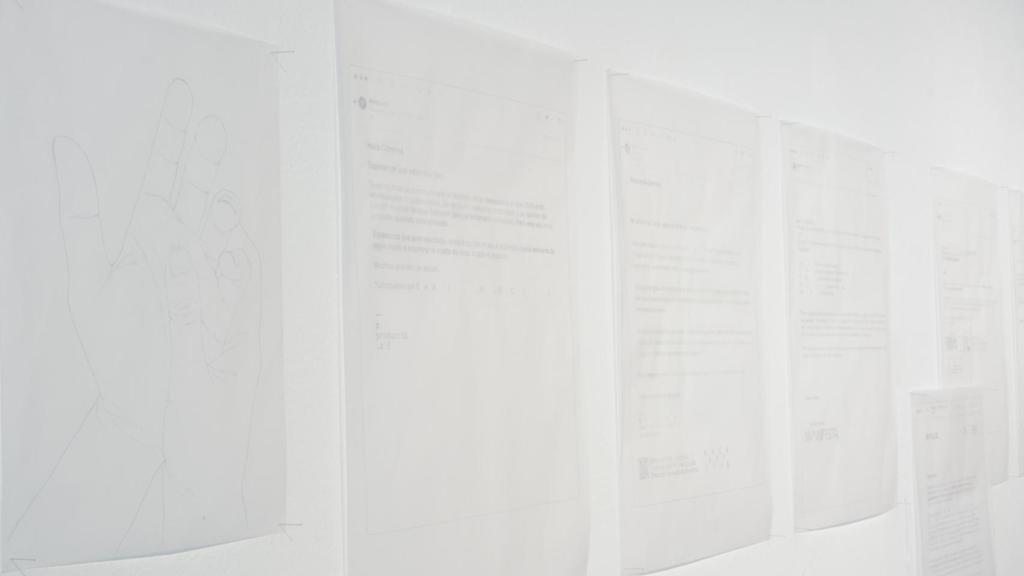 La propuesta expone la dificultad de dedicarse al arte a través de una serie de emails.