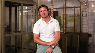 El autor presenta su quinta novela.