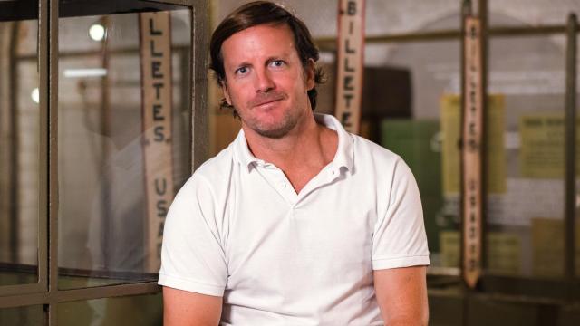 El autor presenta su quinta novela.