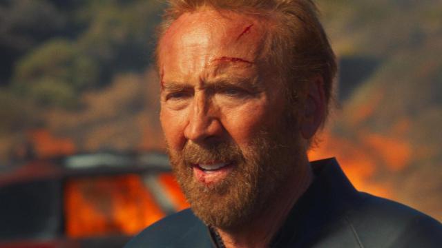 Nicolas Cage en un fotograma de 'The Surfer'.