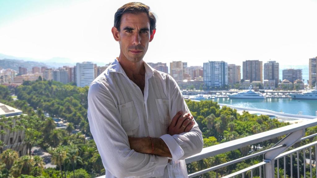 Saúl Jimémez Fortes posa para la entrevista para EL ESPAÑOL de Málaga