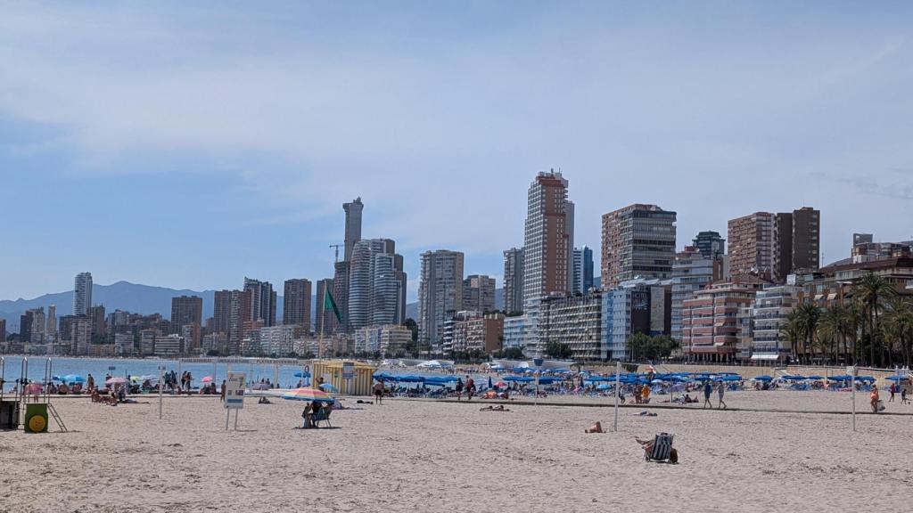 La playa de Benidorm, esta primavera.