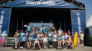 El Abanca Pantín Classic corona a los campeones del surf adaptado en su edición 2025