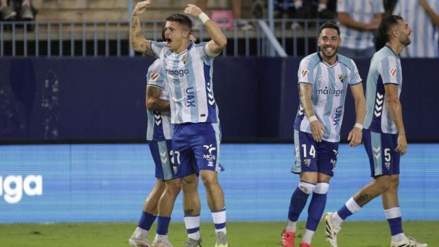 Rafa celebra su gol de chilena contra la Real Sociedad