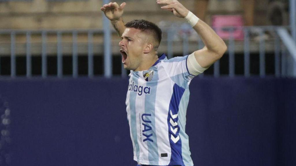 Rafa celebra el gol de la victoria contra la Real Sociedad B