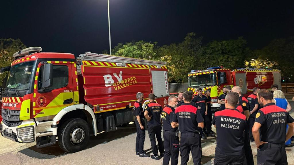 Bomberos valencianos vuelven tras ayudar en los incendios de León. Ayto Valencia